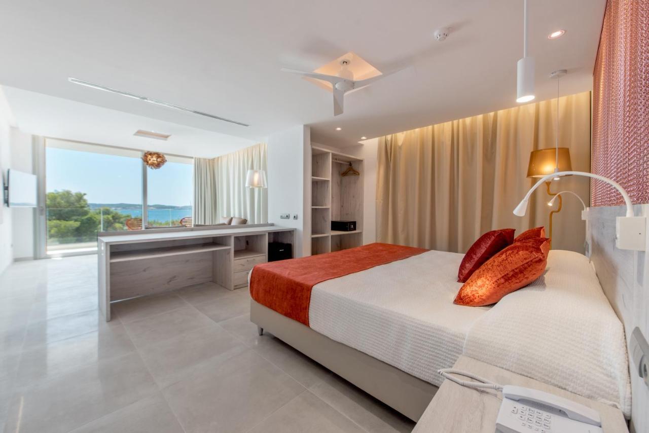 Hotel Abrat ซานอันโตนิโอ ภายนอก รูปภาพ