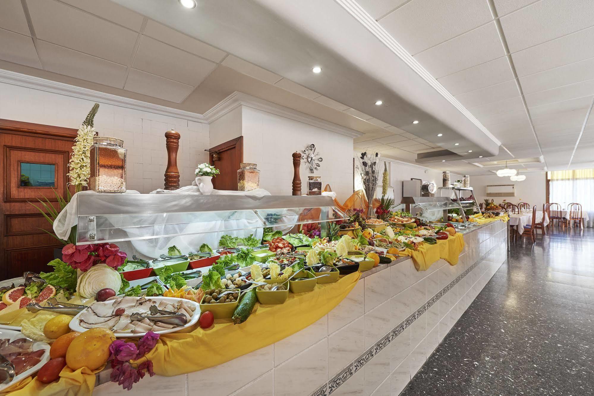 Hotel Abrat ซานอันโตนิโอ ภายนอก รูปภาพ